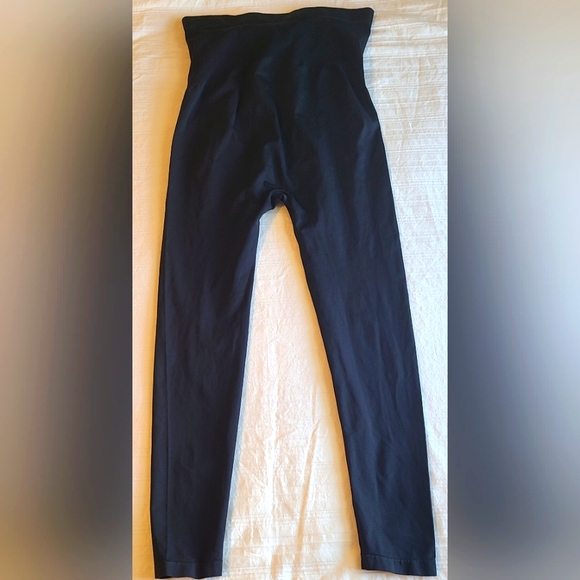 Isabel Maternity Black Belly Support Leggins NWOT - Picture 3 of 4